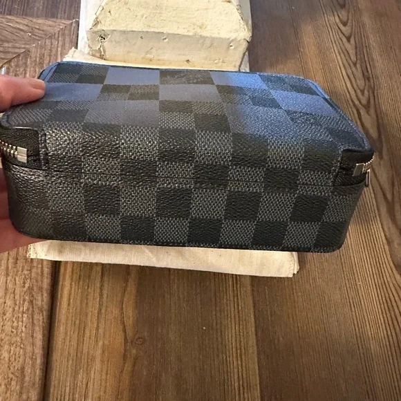 Louis Vuitton Blue and Black Limited Edition Crossbody/Shoulder Bag - Picture 5 of 11